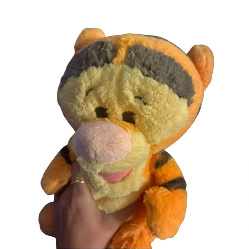 Authentic Disney Parks Winnie the Pooh Tigger‎ Plush